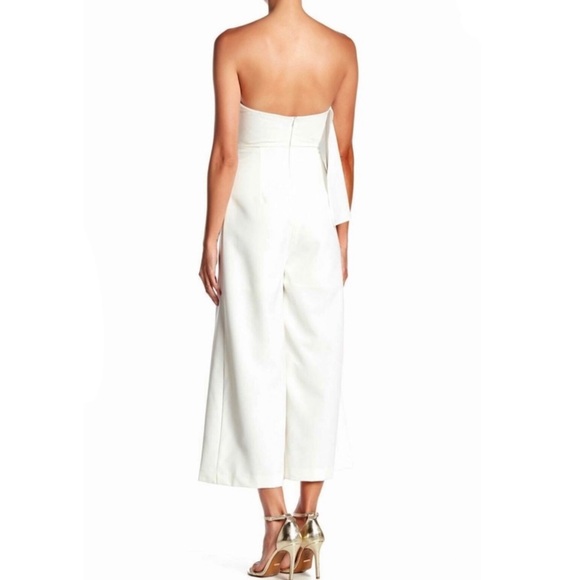 NEW FEW MODA WHITE STRAPLESS DRAPED JUMPSUIT - Picture 8 of 9